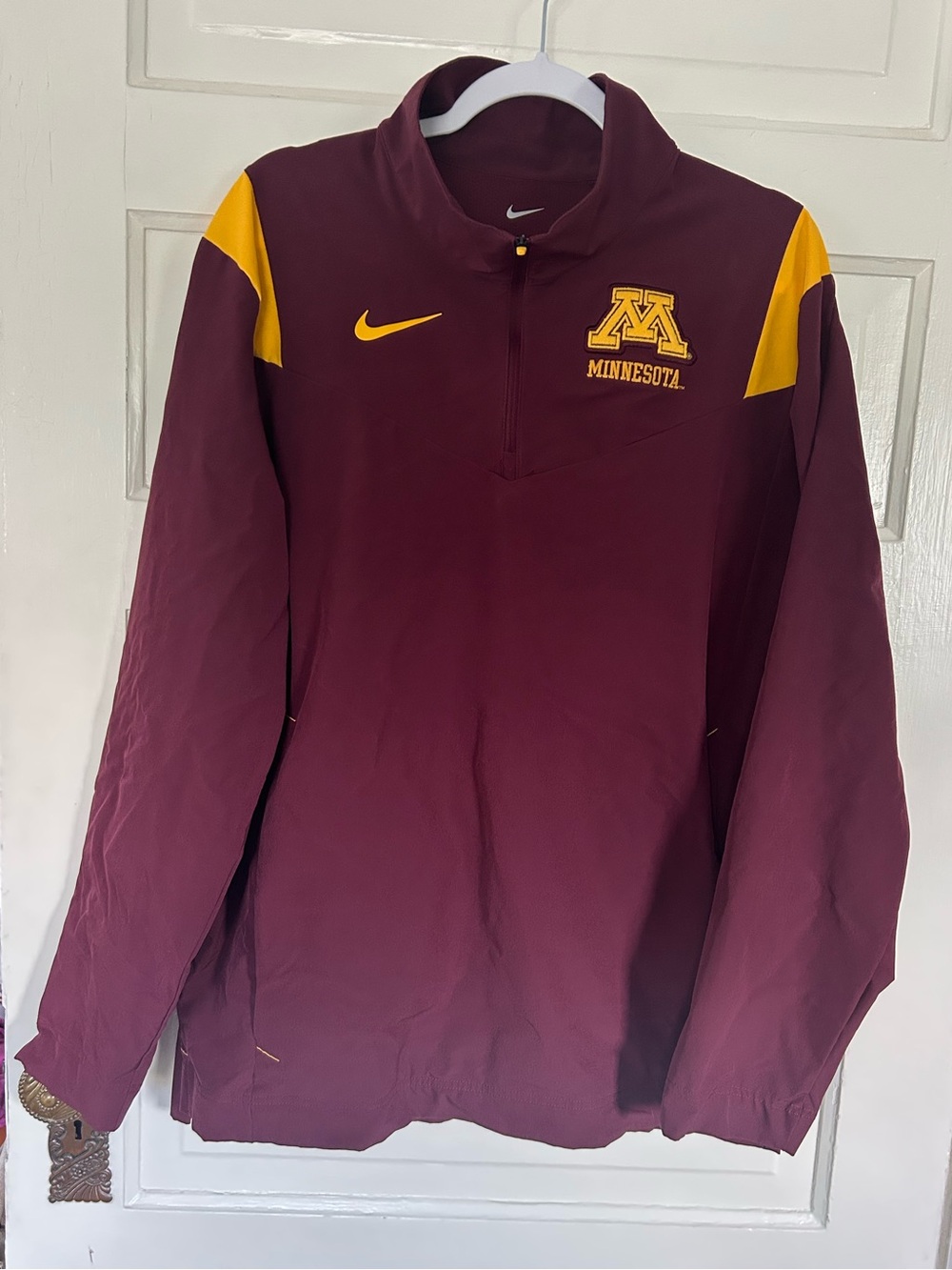 Nike Men’s Minnesota Maroon 1/4 Zip Athletic Coach Jacket, Pockets, Size Large